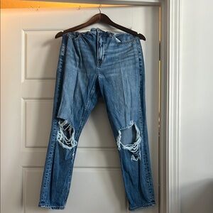 American Eagle Distressed Women's Jeans